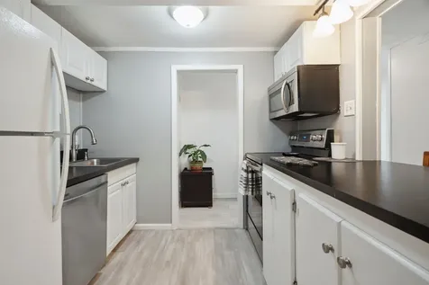 4 Seabury Road Hampton NH 03842