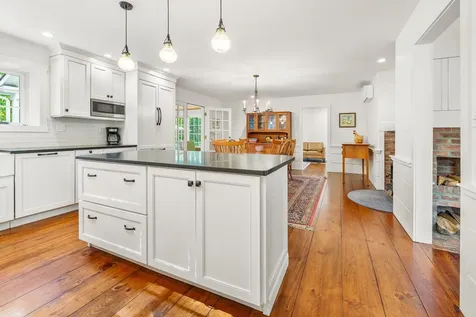 7511 Woodstock Road Hartford VT 05059