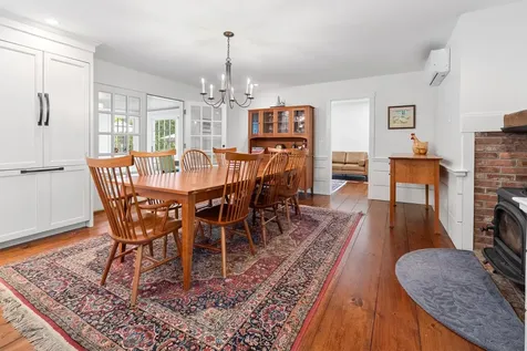 7511 Woodstock Road Hartford VT 05059