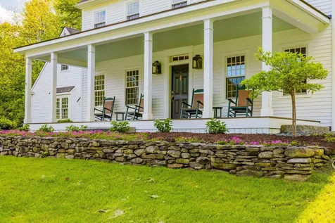 7511 Woodstock Road Hartford VT 05059