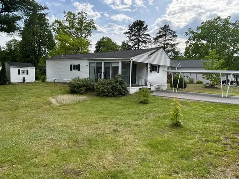 21 Greenwich Trail Concord NH 03301