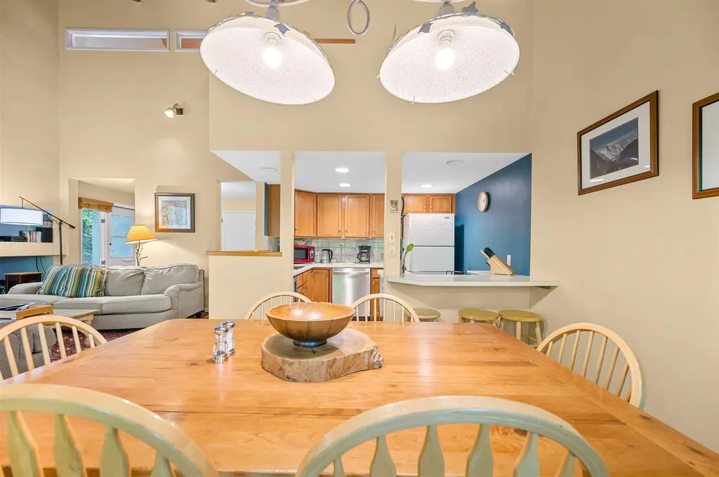 102 Upper Phase Road Warren VT 05674