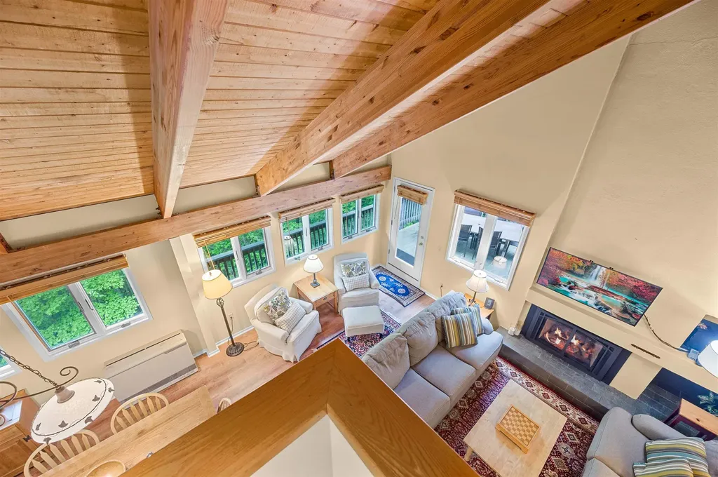 102 Upper Phase Road Warren VT 05674