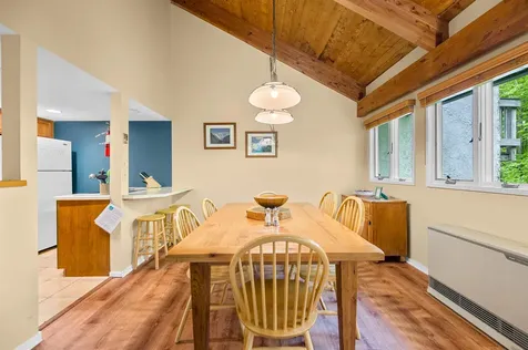 102 Upper Phase Road Warren VT 05674