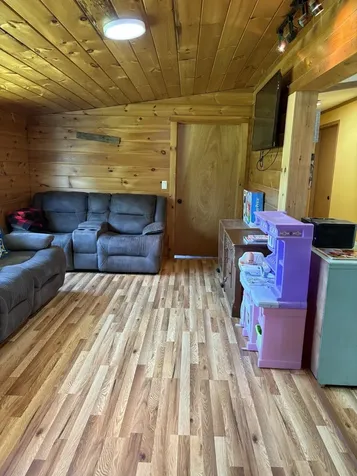 19 Back Ashuelot Road Winchester NH 03470