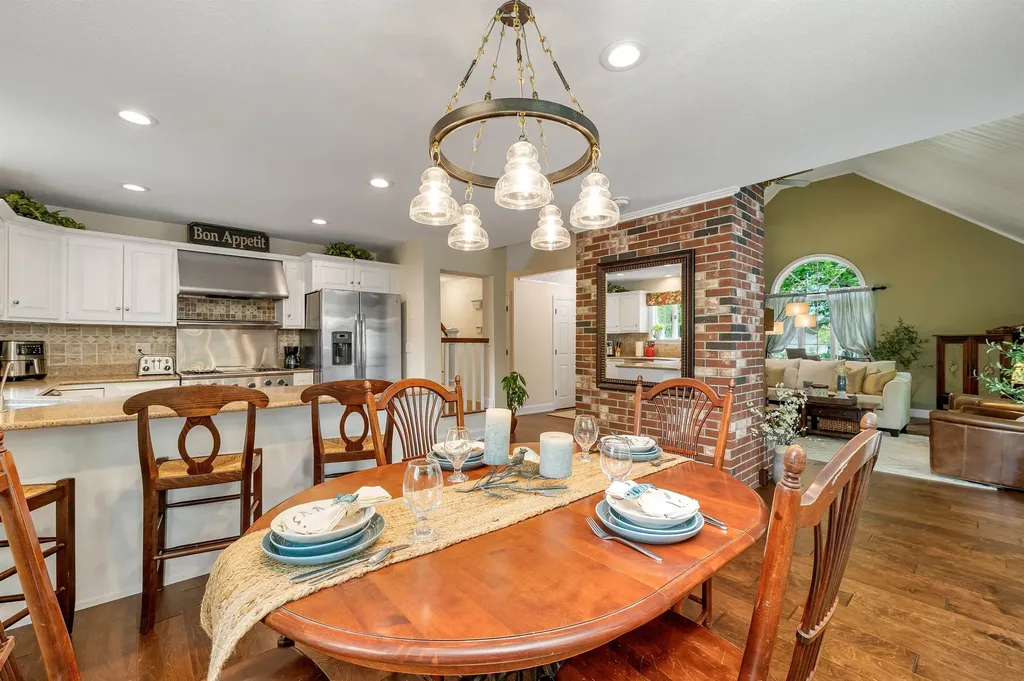 18 Eagle Trace Wolfeboro NH 03894
