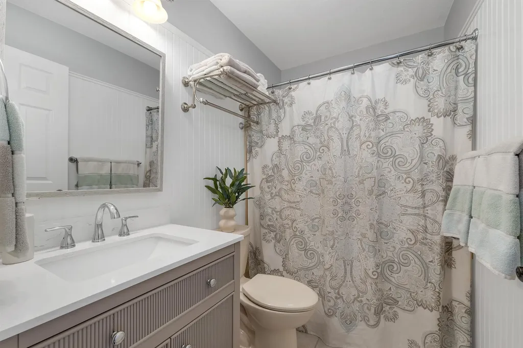 18 Eagle Trace Wolfeboro NH 03894