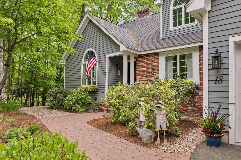 18 Eagle Trace Wolfeboro NH 03894