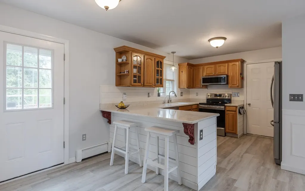 10 Cat Tail Circle Rindge NH 03461