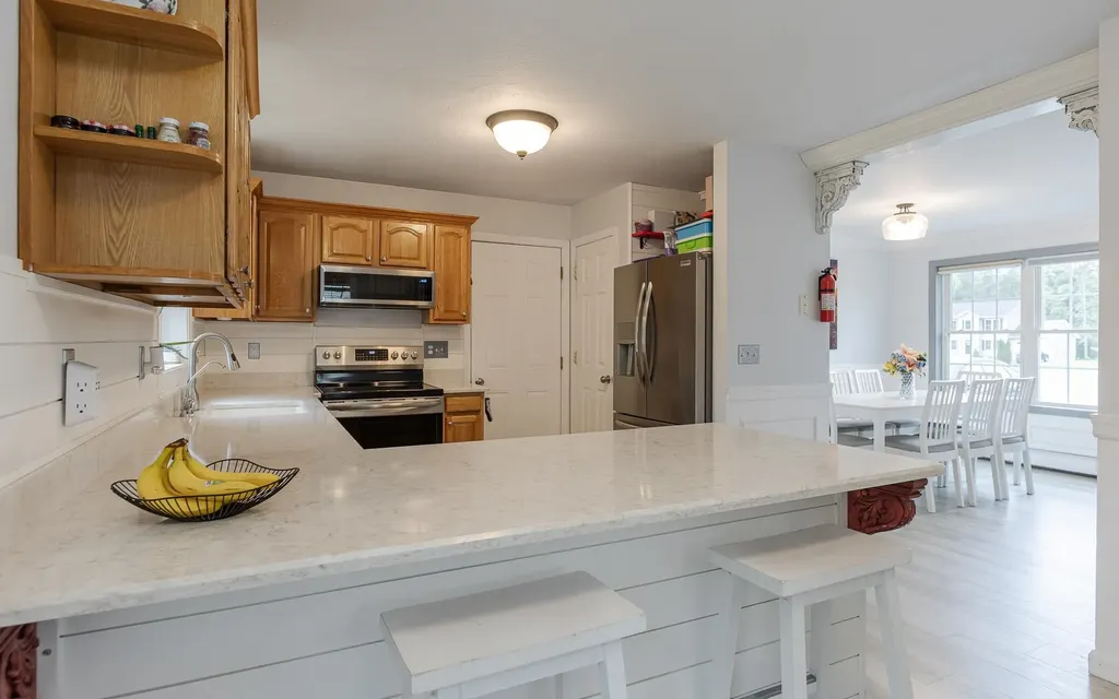 10 Cat Tail Circle Rindge NH 03461