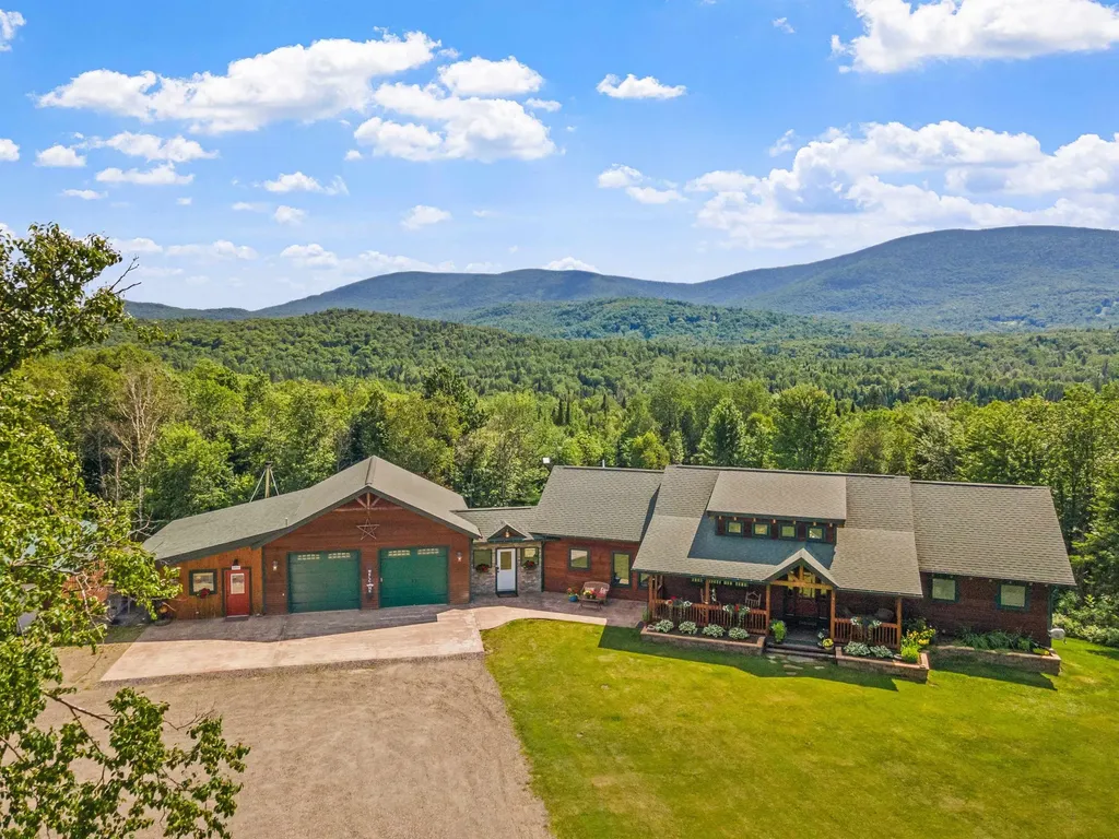 1169 Bungy Road Columbia NH 03576