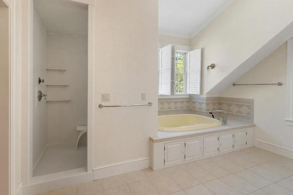 3 Baas Drive Wolfeboro NH 03894