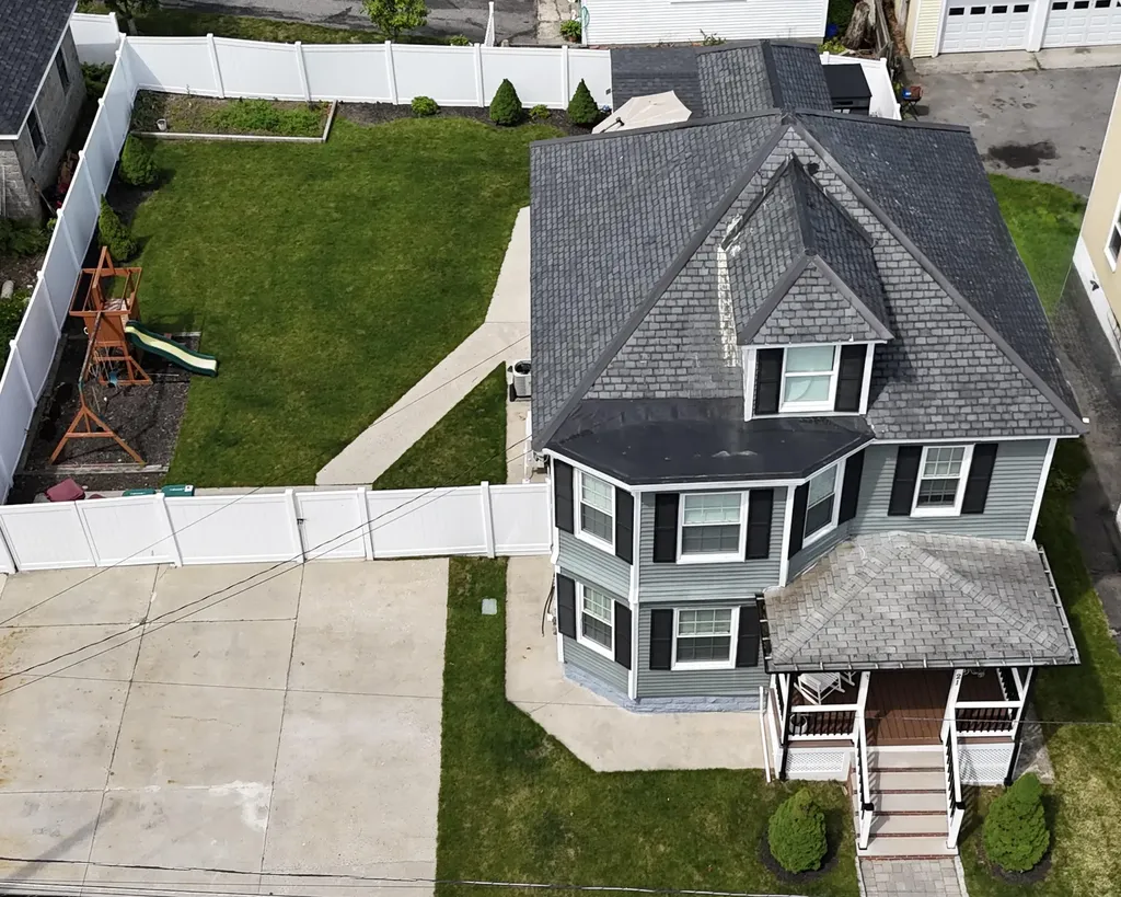 21 Florence Avenue Lowell MA 01851