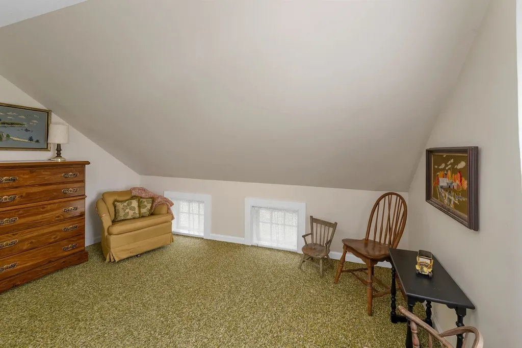 631 Oak Hill Road Northfield NH 03276