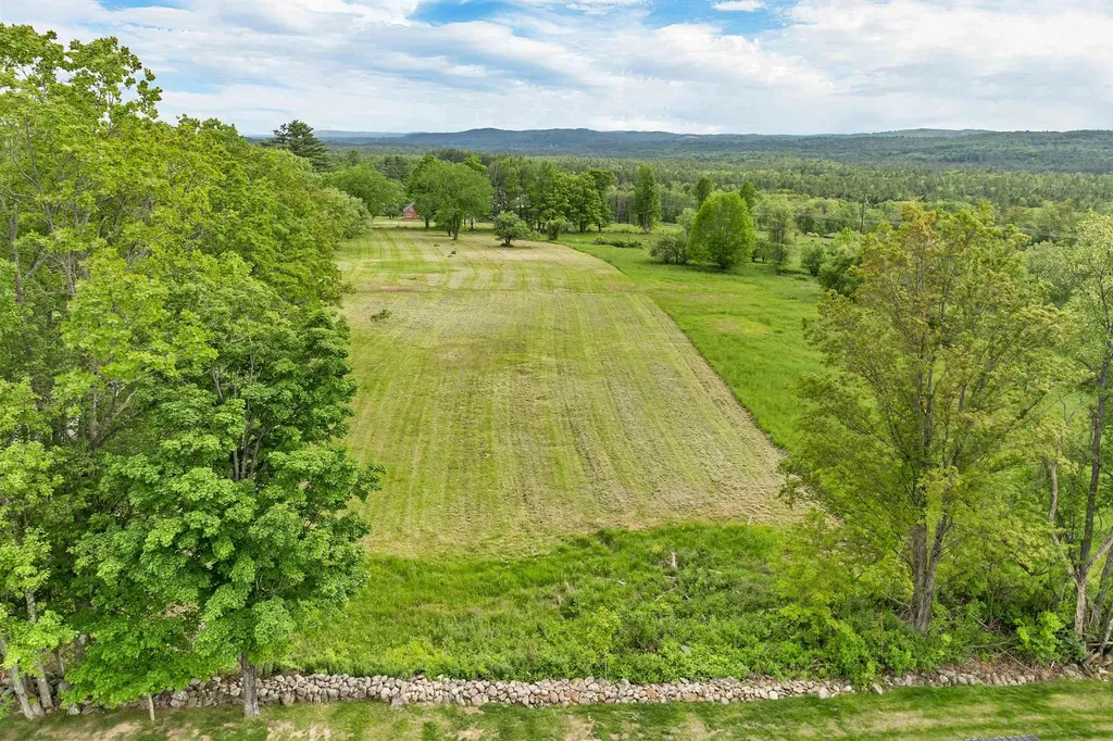 631 Oak Hill Road Northfield NH 03276