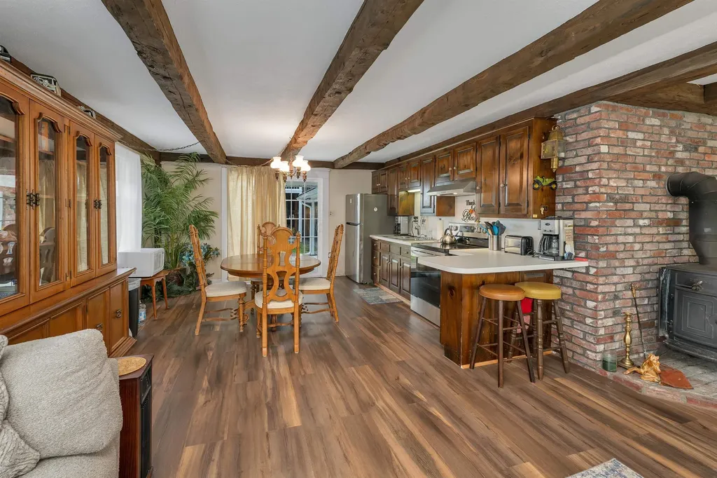 631 Oak Hill Road Northfield NH 03276