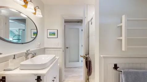 24 Oak Drive Middlebury VT 05753