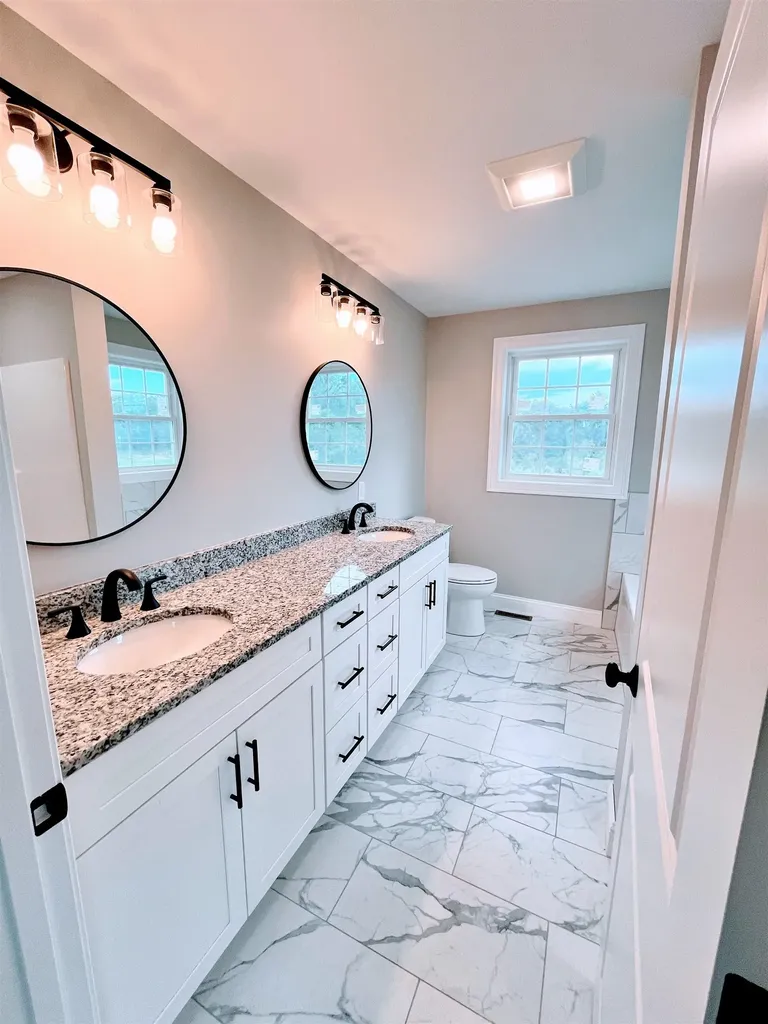 59 Deer Hill Road Brentwood NH 03833