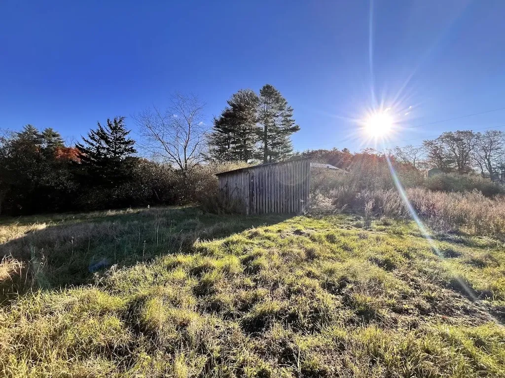 59 Deer Hill Road Brentwood NH 03833