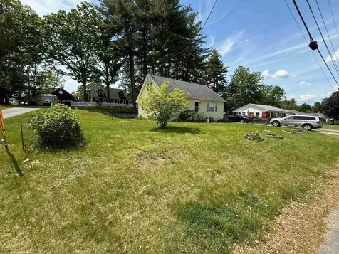 18 Caron Avenue Nashua NH 03064