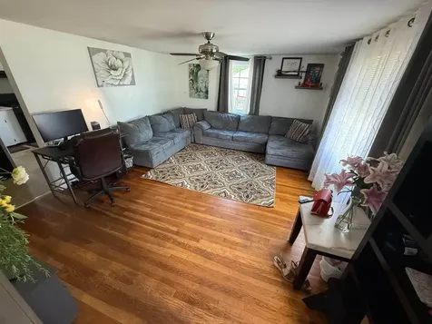 18 Caron Avenue Nashua NH 03064