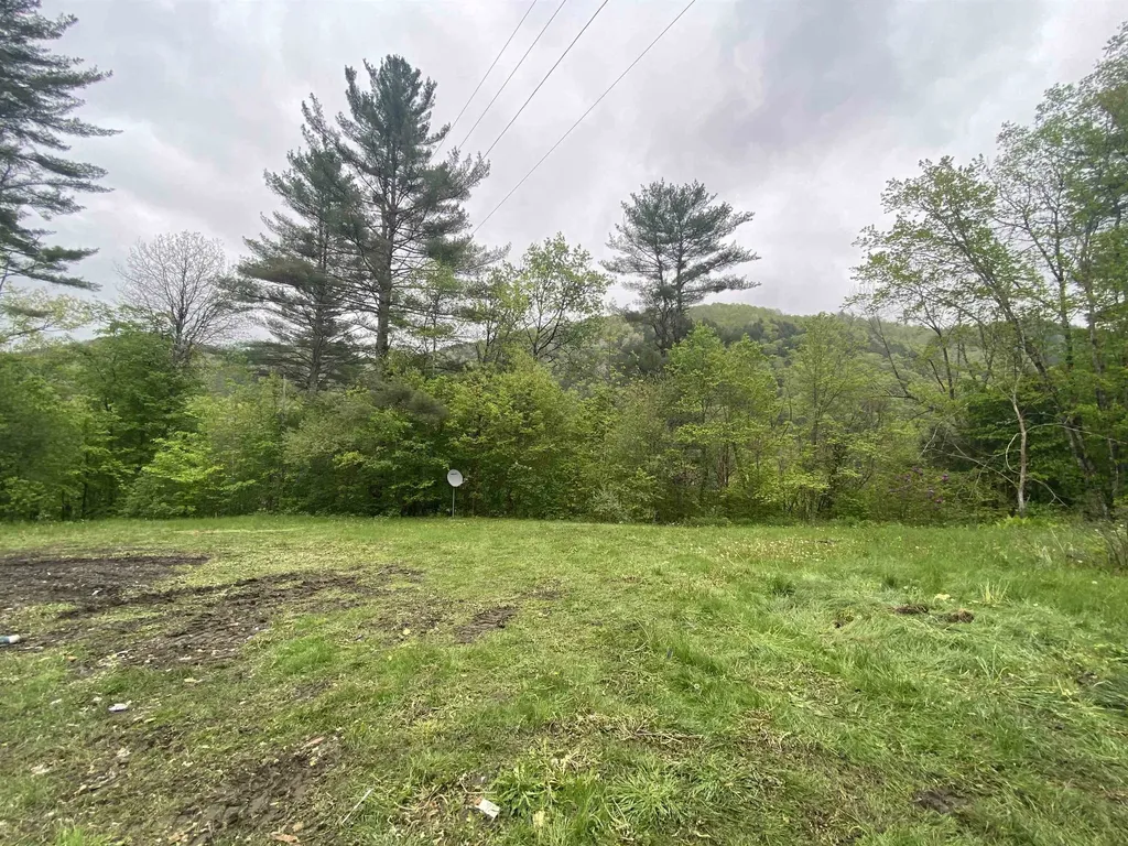 8769 Route 14 N Brookfield VT 05036