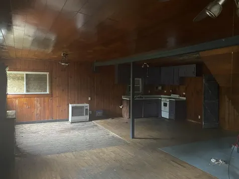 8769 Route 14 N Brookfield VT 05036