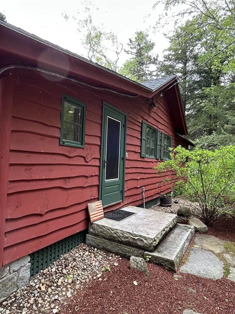 241 Skatutakee Road Harrisville NH 03450