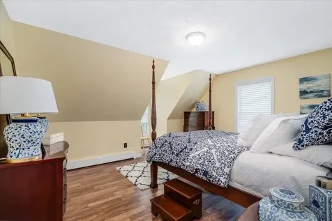 96 Dean Hill Road Hillsborough NH 03244