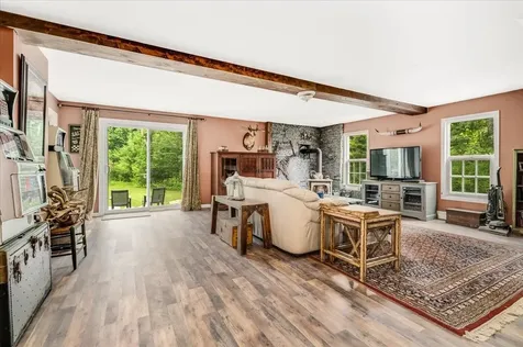 96 Dean Hill Road Hillsborough NH 03244