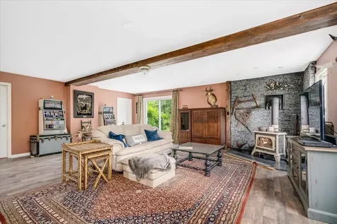 96 Dean Hill Road Hillsborough NH 03244