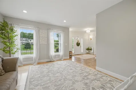 6 Zoe Lane Newton NH 03858