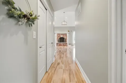 6 Zoe Lane Newton NH 03858