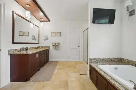 6 Zoe Lane Newton NH 03858