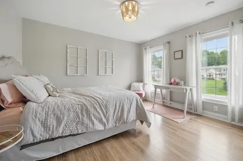 6 Zoe Lane Newton NH 03858