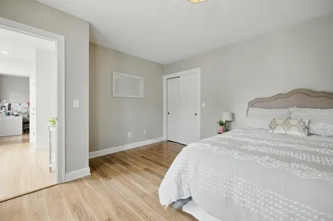 6 Zoe Lane Newton NH 03858