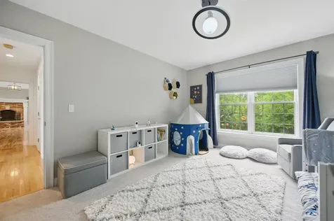 6 Zoe Lane Newton NH 03858