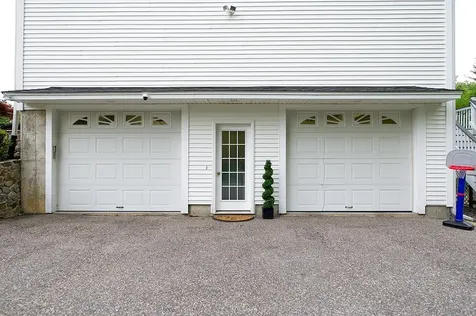 6 Zoe Lane Newton NH 03858