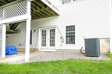 6 Zoe Lane Newton NH 03858