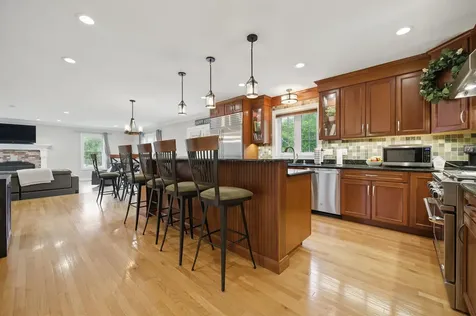 6 Zoe Lane Newton NH 03858