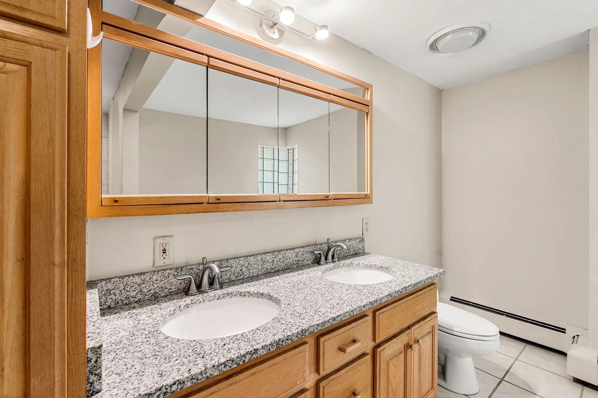 28 Olde Lantern Road Bedford NH 03110