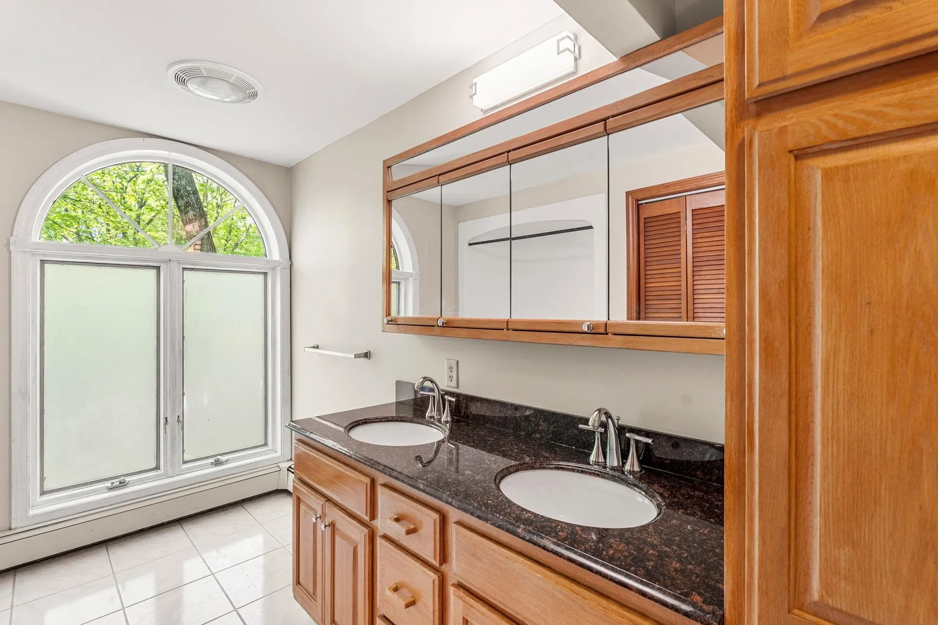 28 Olde Lantern Road Bedford NH 03110