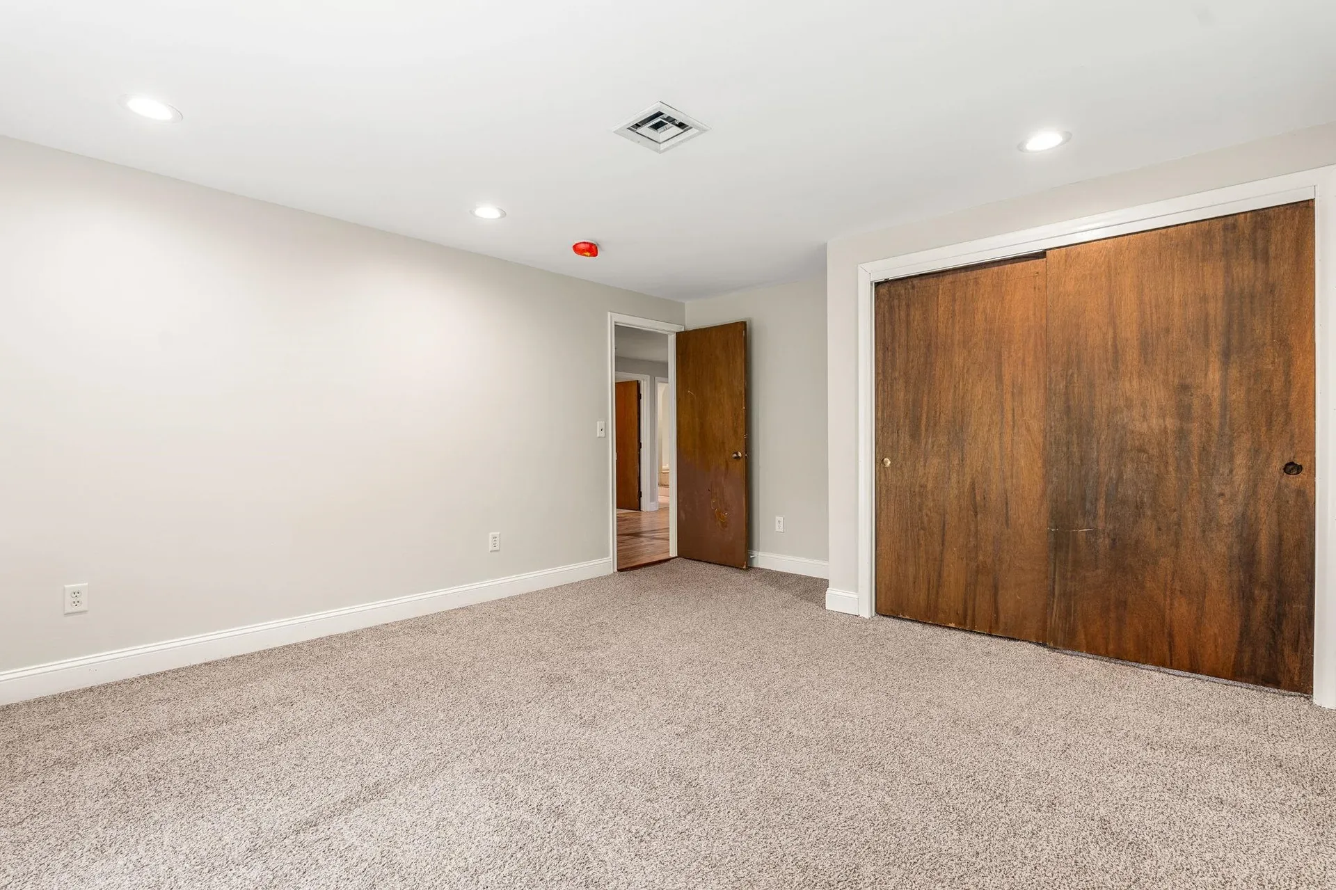 28 Olde Lantern Road Bedford NH 03110