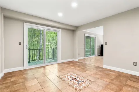 28 Olde Lantern Road Bedford NH 03110