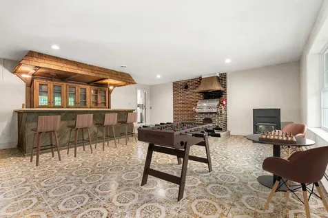 28 Olde Lantern Road Bedford NH 03110