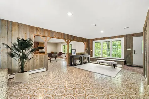 28 Olde Lantern Road Bedford NH 03110