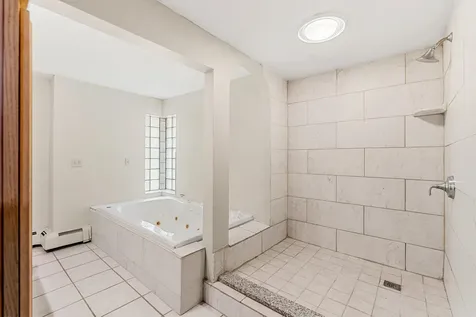 28 Olde Lantern Road Bedford NH 03110