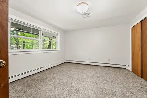 28 Olde Lantern Road Bedford NH 03110