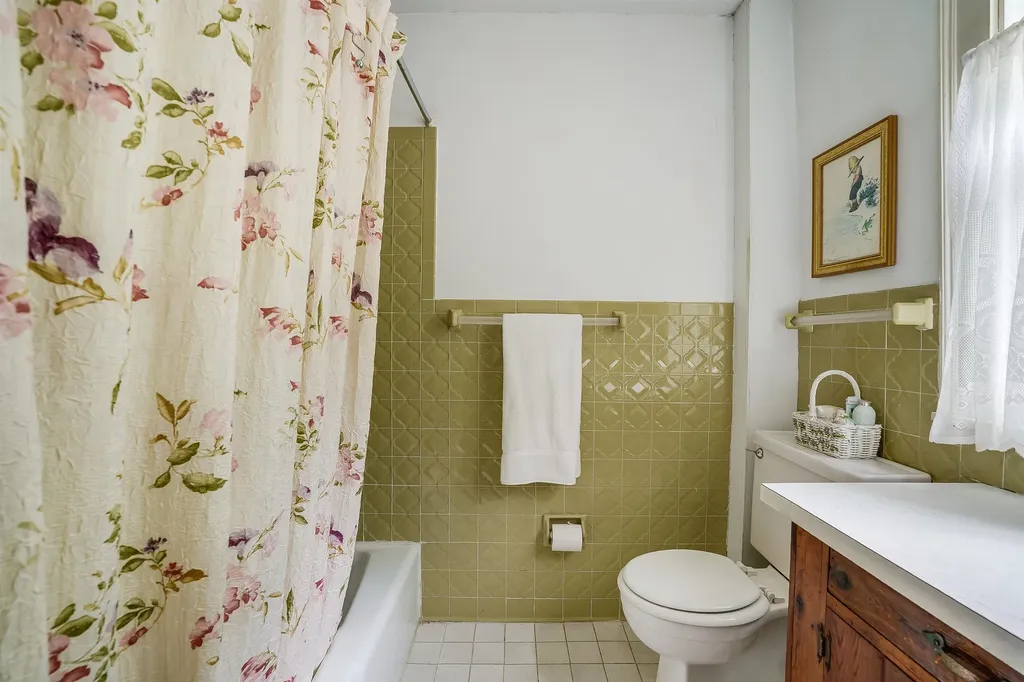 97 Salisbury Highway Andover NH 03216