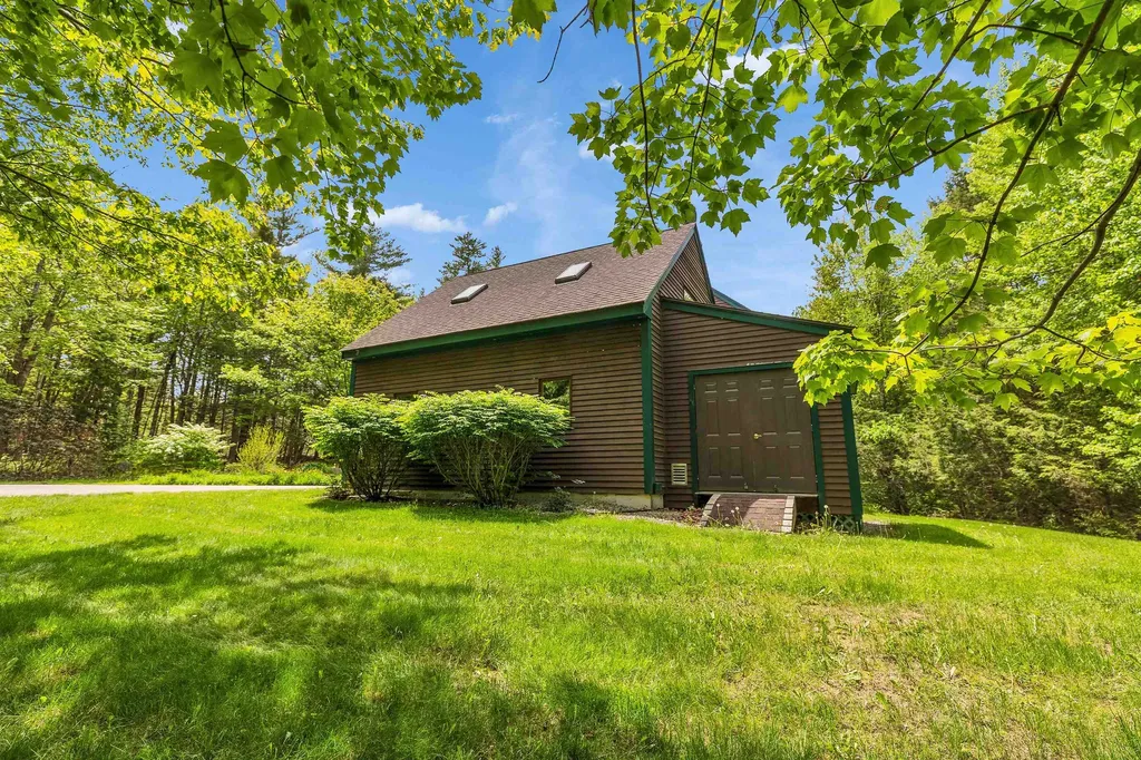 481 Nh Route 137 Harrisville NH 03450